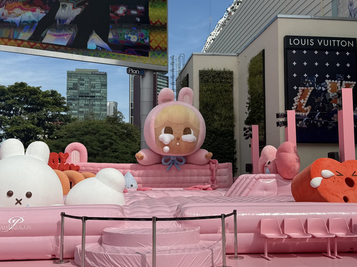 It’s too cute to cry-CRYBUNNY &amp;CRYTEDDY แฮปปี้มากกกก งานน่ารักมากๆ เป็นครี้งแรกที่ได้lotto แต้มบุญหมดไปแล้วกับงานนี้ ขอบคุณ $AVA ที่เติมเต็มความฝันวันนี้ หมดตัวกลับบ้าน และสภาพชั้นคือผู้หญิงวัย29 กลิ้งเล่นอยู่ในบ้านบอล มีความสุขที่สุดในปีนี้เลยย💕🐰🐻🐯