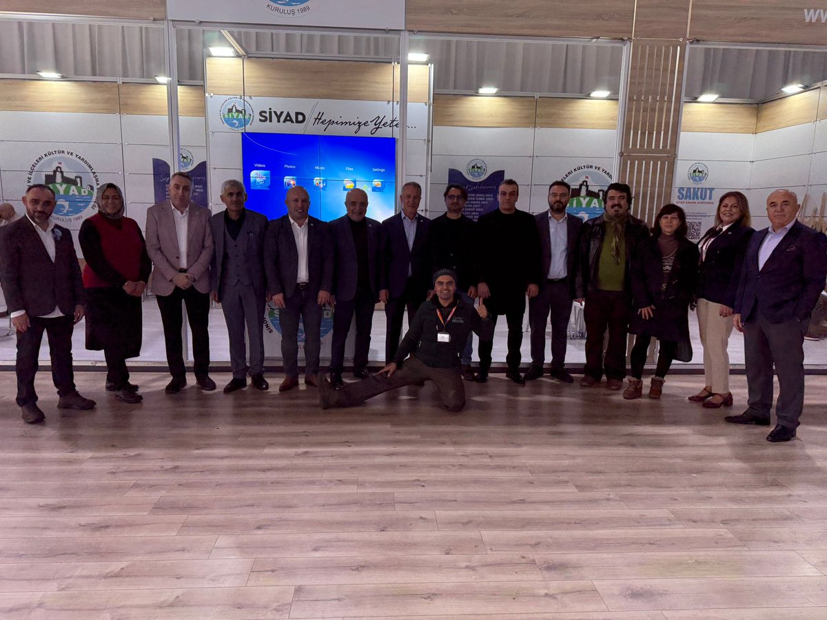 ....veee başladık..
Hazırız...
Bekliyoruz..

<a href="/ibb_kultur/">İBB Kültür</a>