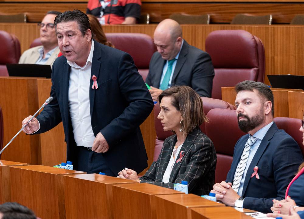 CamaradaDlReino's tweet photo. 🦁 𝐒𝐨𝐫𝐩𝐚𝐬𝐬𝐨 𝐝𝐞𝐥 𝐥𝐞𝐨𝐧𝐞𝐬𝐢𝐬𝐦𝐨 

🗳️ UPL pasaría de ser la 3ª fuerza a la 1ª en la provincia de León con más de 65.000 votos y consiguiendo así el 4° procurador que daría grupo parlamentario propio.

El leonesismo y el rechazo a la actual CCAA siguen creciendo https://t.co/tCwZXm1If2