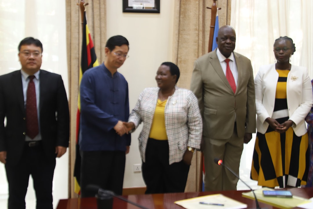I applaud the government of China for donating 1,600 Tonnes of Rice to Karamoja. This donation to be delivered in December this year is in response to the hunger crisis in Karamoja that is affecting more than half a million people. 

The hunger crisis in this part of the country