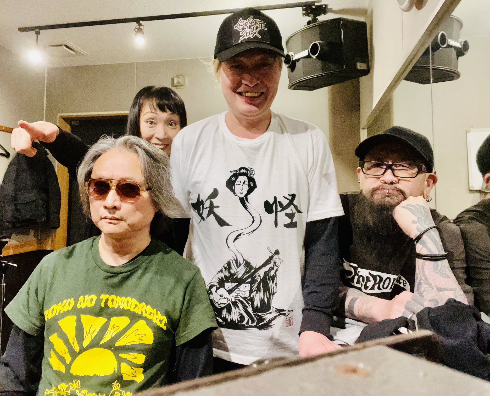D・O・T on X: 