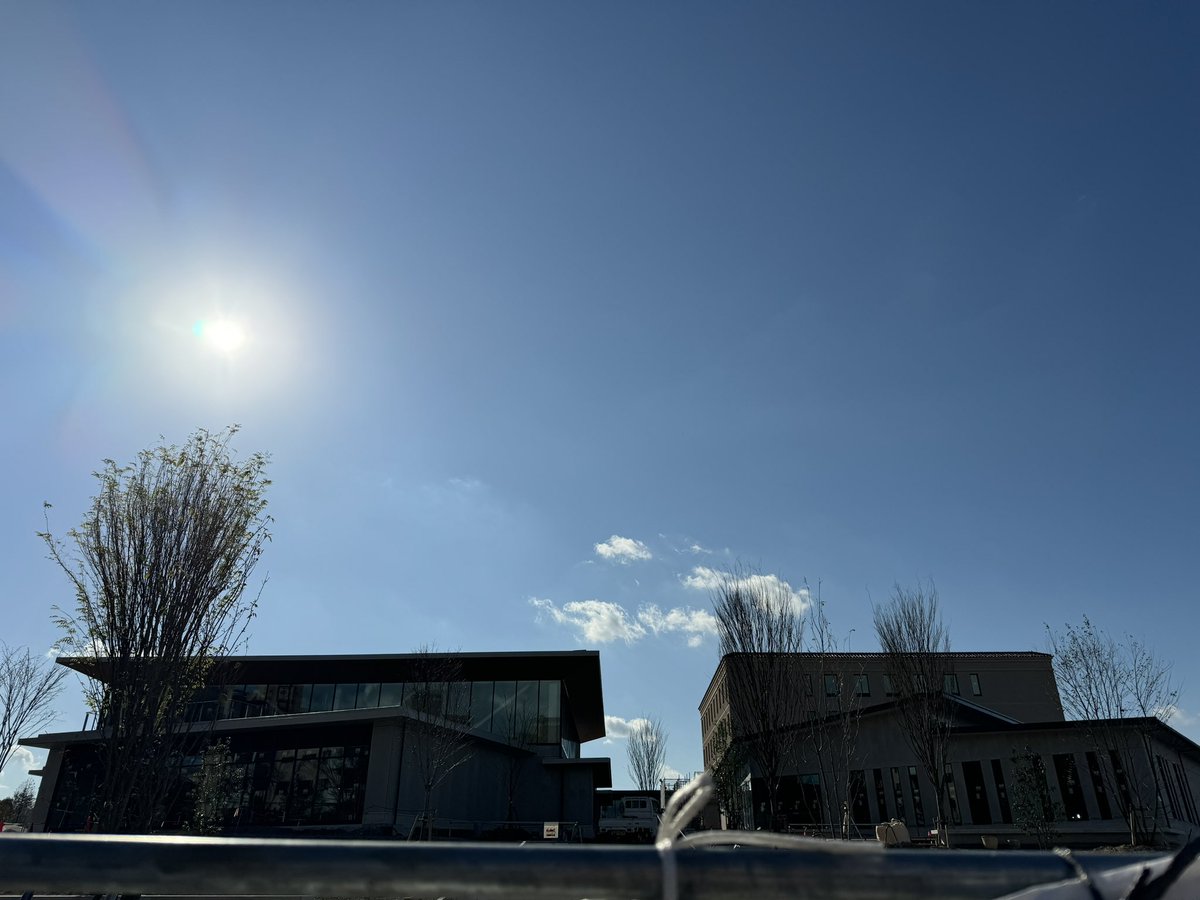 YoshieSano2's tweet image. 今日のSpark Base。
外観はだいぶ出来上がってきた！
#SparkBase