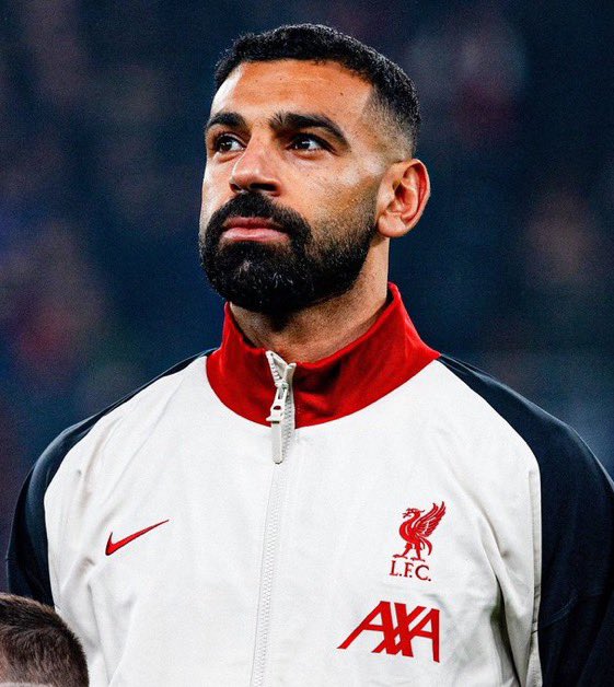 Lives Foot tweet media