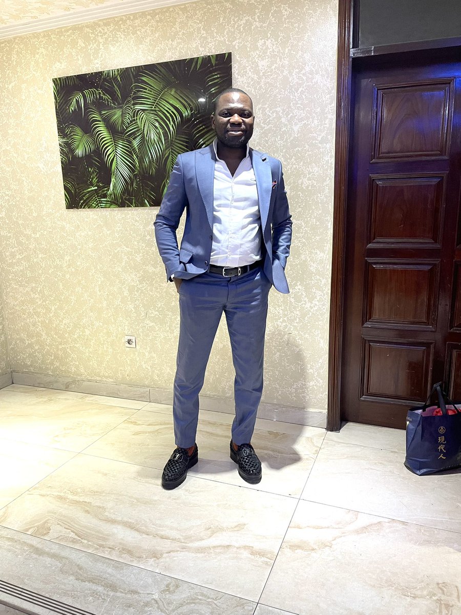 À défaut de convaincre, on impose.

Ici il d’agit seulement de la vertu pas autre chose. 💪💪💪