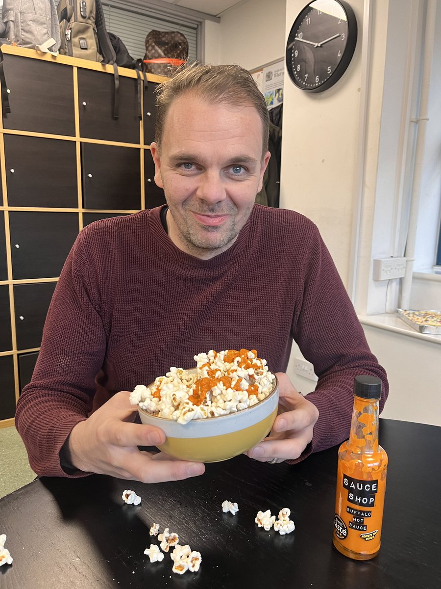 sauceshop's tweet photo. Buffalo Hot Sauce and popcorn 🤯 What other weird food combos shall we try? https://t.co/P4aEkrgttM
