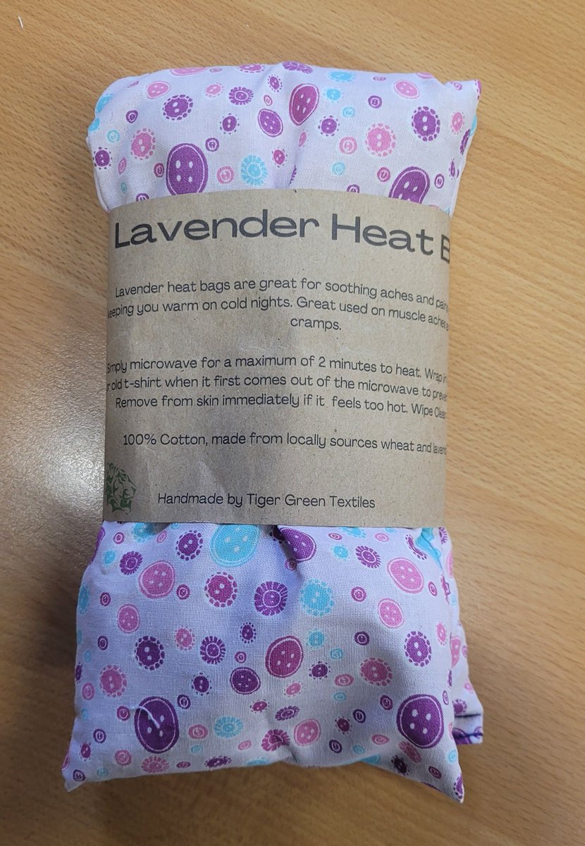 Cuddle up with our Lavender Heat Bags. 
Simply heat in the microwave and enjoy the warmth. 
Crafted from #repurposed cotton off cuts. 
Purchase online now! 
#sustainable #community #TigerGreenTextiles
buff.ly/3ANqCje