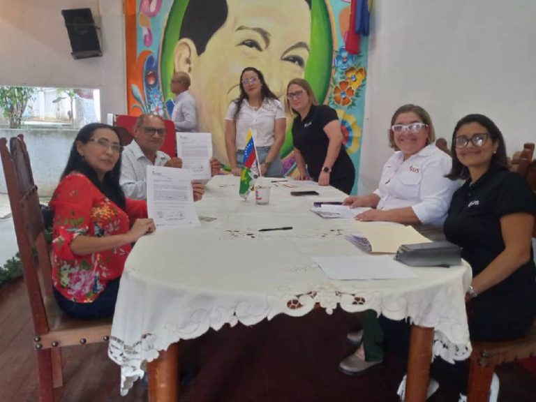 🗞 GUÁRICO | Inces reconoce el esfuerzo de sus trabajadores.

En un sencillo pero significativo acto la Gerencia General de Talento Humano llevaron a cabo la entrega de titularidades y ascensos a sus trabajadores.
tinyurl.com/2375qqmj 

 #LaTécnicaQueInspira