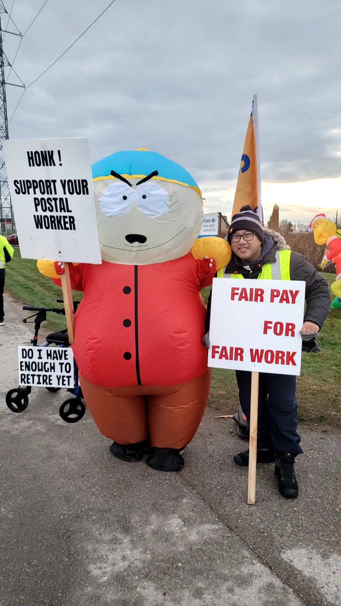 MoBay_LA's tweet image. Support your postal workers!   

⁦@SemandaGough⁩