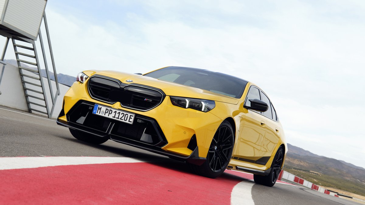 fosgoodwood's tweet image. Everyone has their favourite #BMW M5, here are our favourites in order. Which generation of #BMWM5 are you picking?
goodwood.com/grr/road/news/…