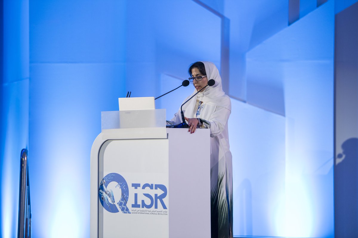 ClusterQassim's tweet photo. الجلسة العلمية الثانية ضمن جلسات #مؤتمر_القصيم_الدولي_للجراحة خصصت لطب وجراحة العيون، متناولةً موضوعات متنوعة حول العلاجات الجديدة للحالات الحرجة، والتطورات الأخيرة في رعاية العيون، وتقنيات الجراحة الدقيقة لعلاج أمراض العيون. https://t.co/m5qjRlpyXH