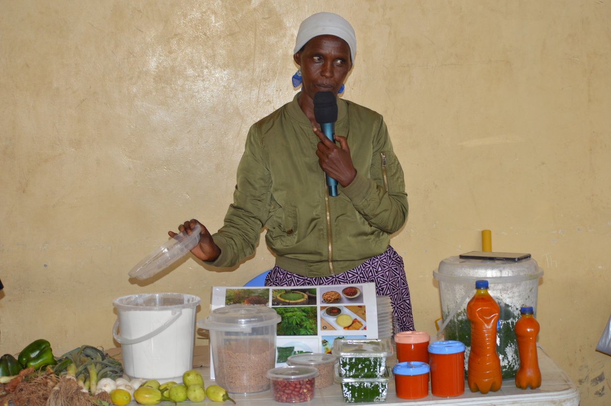 RCKKenya's tweet image. 🎉 Today, #EntrepreneurDay2024 at Kayole Social Hall brought together over 150 participants, showcasing resilience &amp;amp; creativity of #Refugee &amp;amp; #HostCommunity entrepreneurs!

Inspiring stories, #business exhibitions, &amp;amp; impactful networking paved the way for future collaborations.