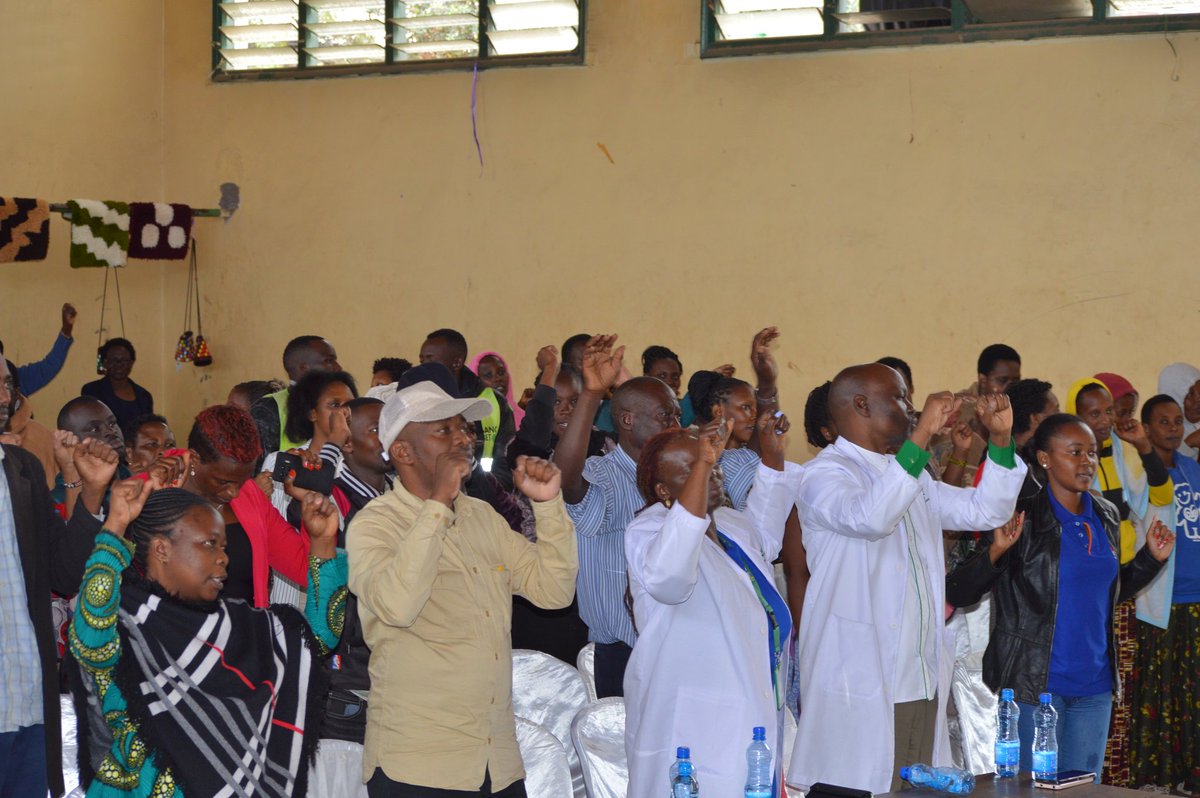 RCKKenya's tweet image. 🎉 Today, #EntrepreneurDay2024 at Kayole Social Hall brought together over 150 participants, showcasing resilience &amp;amp; creativity of #Refugee &amp;amp; #HostCommunity entrepreneurs!

Inspiring stories, #business exhibitions, &amp;amp; impactful networking paved the way for future collaborations.