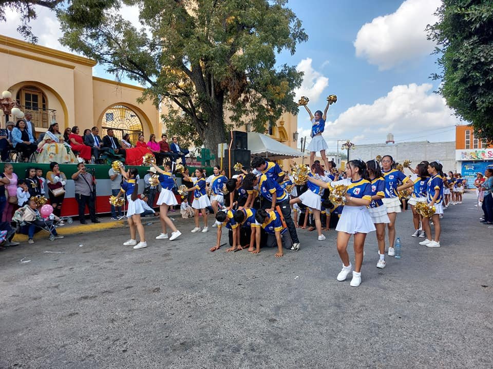 epmUASLP's tweet photo. Estudiantes de la Escuela Preparatoria de Matehuala participaron en el desfile en conmemoración del 114° aniversario de la Revolución Mexicana.📷
#RevolucionMexicana #desfilecivico #uaslp #epmuaslp https://t.co/RZTygP9orj