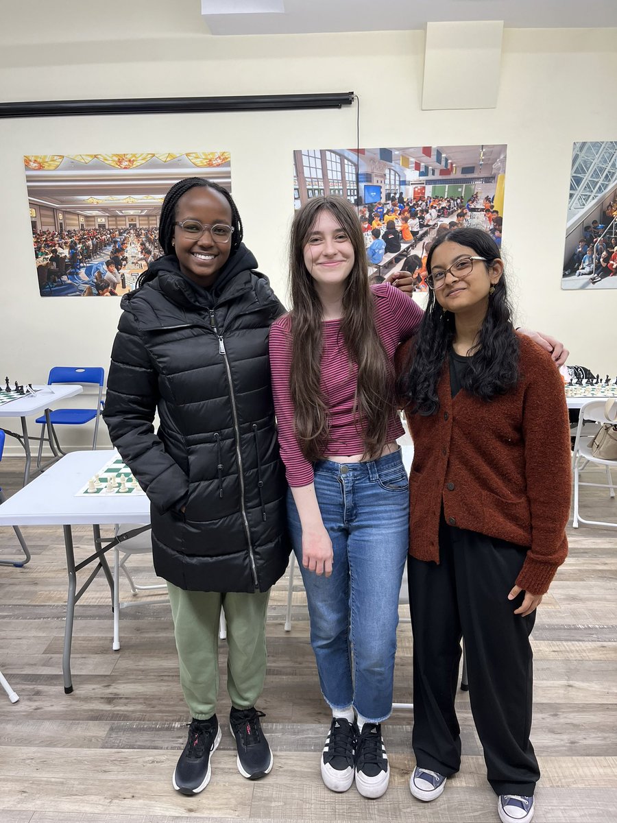 thegiftofchess's tweet image. Chess Sisters ❤️ @HerMoveNext