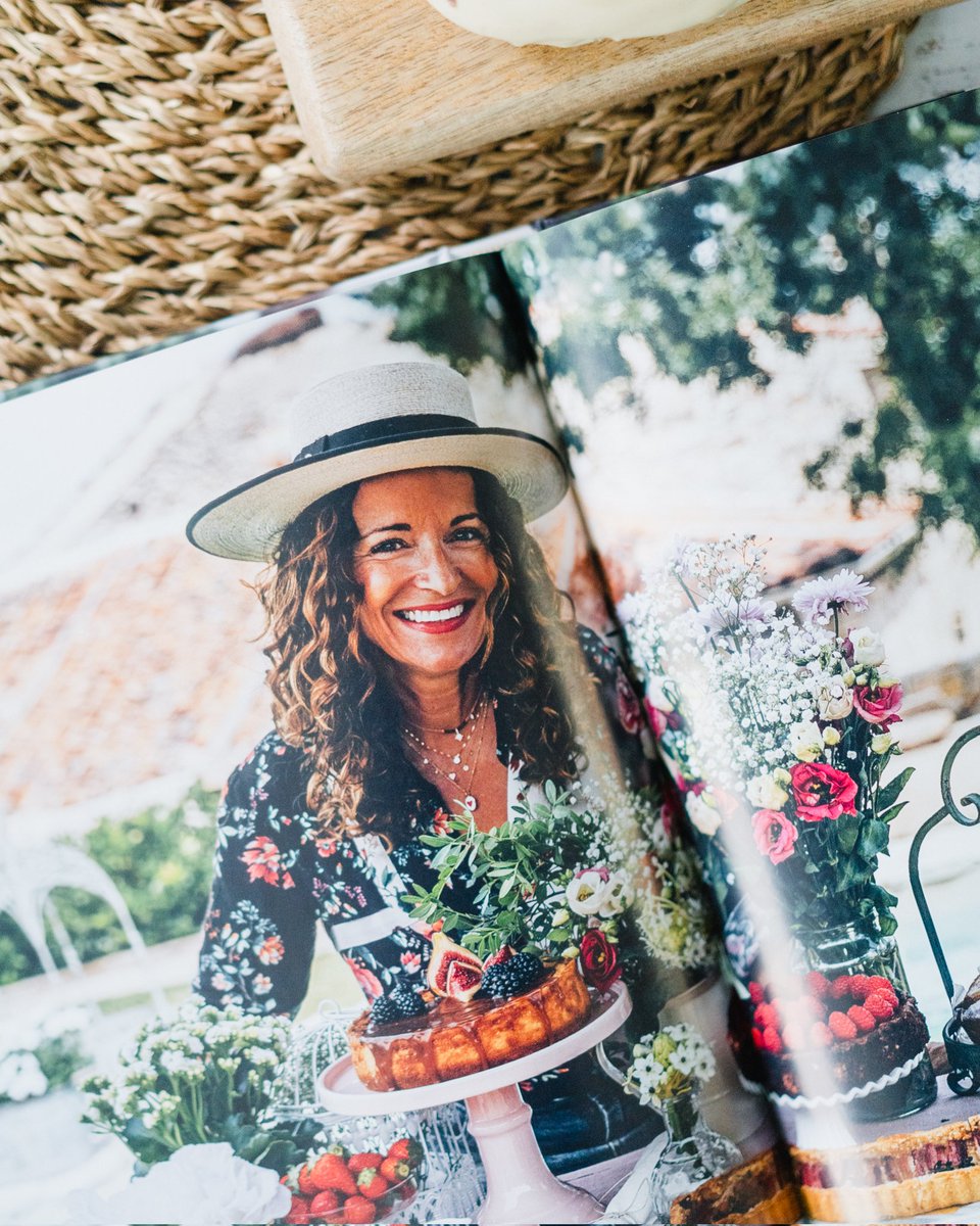 📖 Ya disponible en tu librería favorita. 🥰

👉 bit.ly/40WxKoc