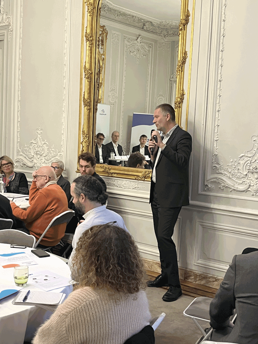 Docapost's tweet photo. #Cloud ☁️ | Nous sommes fiers d'annoncer, aux côtés de la @BanqueDesTerr, @3DSfrance et @bouyguestelecom, le lancement de l'offre de services de @NumSpotCloud, 18 mois seulement après sa création.

Plus d'infos 👉 https://t.co/gLbMFb6llX https://t.co/ZYCNerfVQZ