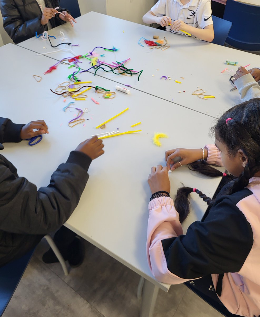 PV students were seed engineers this week, learning about seed dispersal while studying examples from school gardens &amp; designing seed transporters! #FarmtoSchool #schenectadyschools