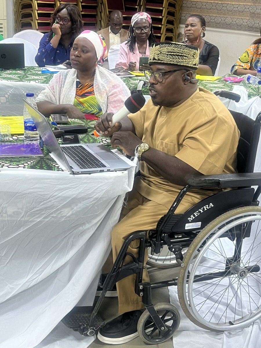 olugbuofound's tweet image. Mr Christian Agbo speaking on Challenges to Achieving Full Inclusiveness in Education for Children with Disabilities in Nigeria during the workshop on #InclusiveEducation organised by @NhrcNigeria and @ilnwakama. @DRACNigeria @CCDNigeria #DisabilityRightsNG
