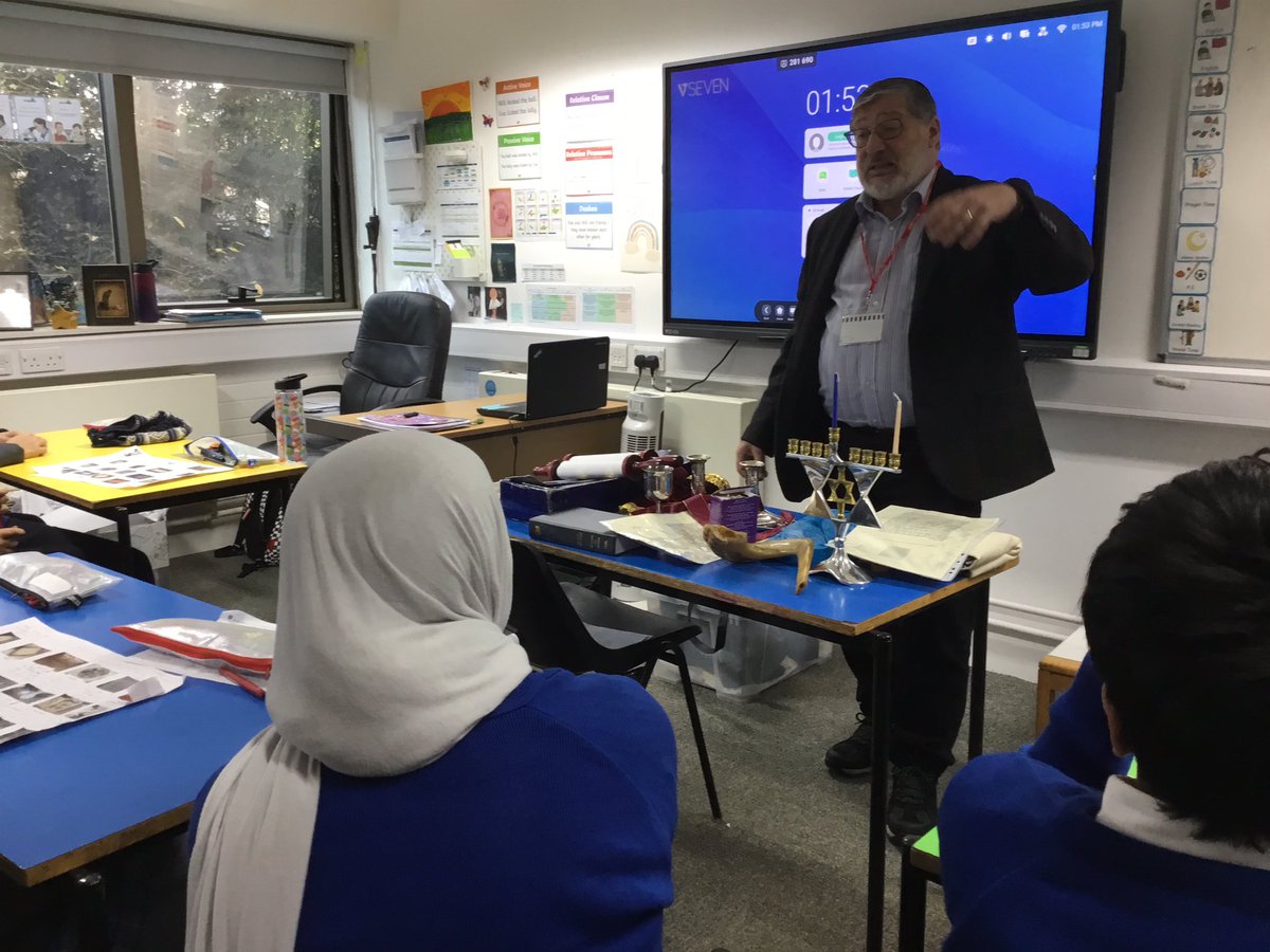 Manchester Muslim Preparatory School tweet media