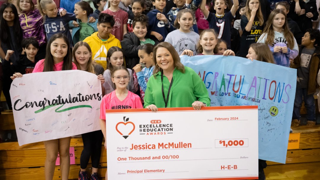 📝 Apply by December 2nd to be eligible to become a 2025 H-E-B Excellence in Education Awards finalist and win grants for yourself and your school! 🔗 Apply here: heblovesteachers.com

Pictured: previous #principal finalist Jessica McMullen from R.J. Richey Elementary School.