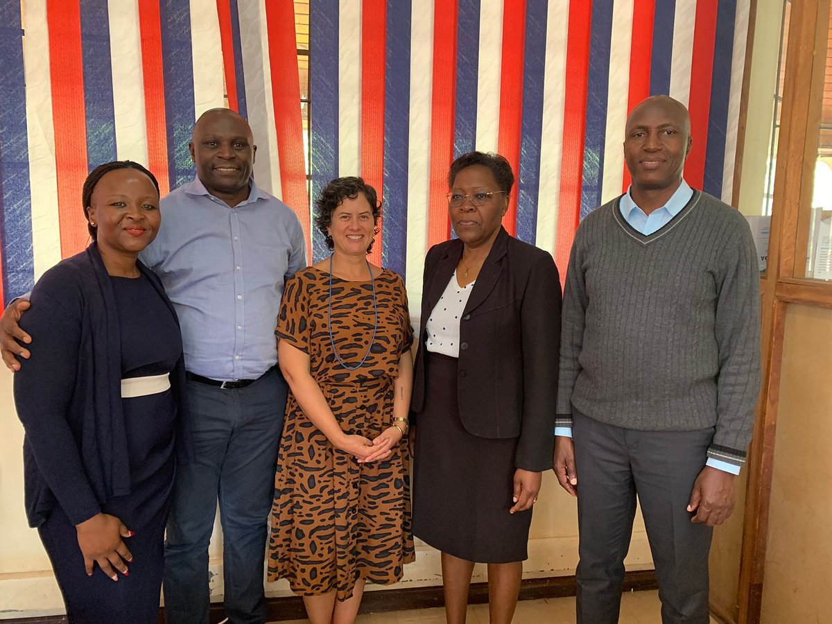On Tues, Prof Iqani visited <a href="/multimedia_uni/">Multimedia University of Kenya</a>  and met with the Faculty of Media and Communication. Enriching discussions were had between the two institutions on fostering future collaborations. And of course, they enjoyed a proper cup of Kenyan tea together! #Imidibaniso #SciComm