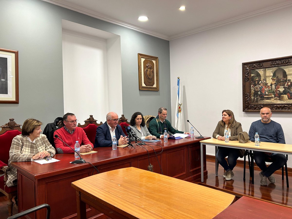 Hoxe poñemos punto e final a un novo Obradoiro dual de Emprego. 12 meses de formación en repoboación forestal e tratamentos silvícolas. 

Quero felicitar ás 20 persoas que tiveron a oportunidade de formarse, unha formación que facilitará a súa entrada no mercado laboral.