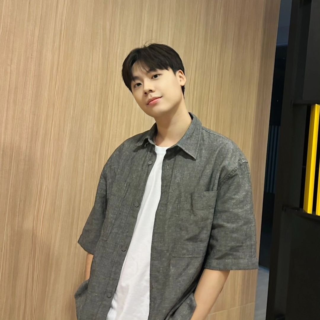 StoryIsJump's tweet image. Jump's IG update
ig : pisitpol_j

💛❤️ 

#TULibrary90Years #LearnLifeLibrary
#pisitpol_j #jumper_j