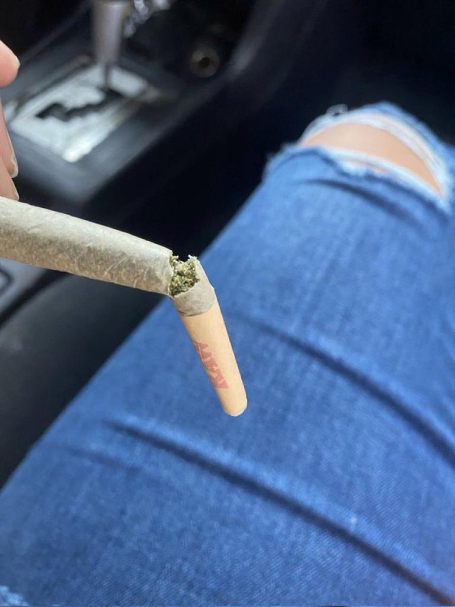 Stoner Barbie tweet media