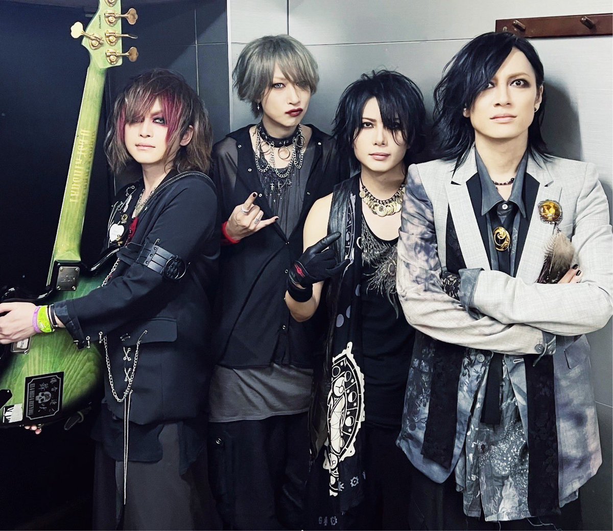 Tour 2024 「Beautiful Errors」
ツアー2日目心斎橋VARON
終演いたしました！

ご来場いただき有難うございました！

明日は！
11月22日（金）静かの海にて（ shizukanoumi.jp/access/  ）
トーク＆ミニアコースティックライブ＆握手会を行います！
18:30 /  19:00
↓
parade.bitfan.id/contents/201271

🚩NEXT