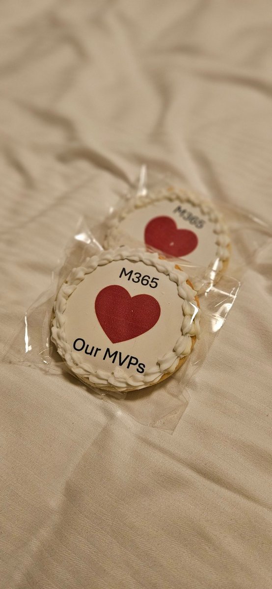 Thanks for the cookies, <a href="/lauriepottmeyer/">Laurie Pottmeyer</a>!  
#MVP #MSIgnite