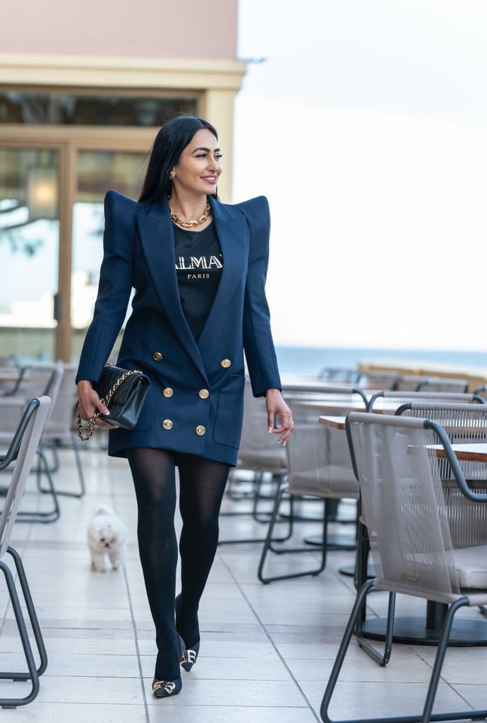 Hithermann0199's tweet image. CALL ME CRAZY… but I’m still offering 100% bridging finance in today’s property climate!

The property market is bursting with opportunities right now, and I’m here to help you seize them. While the mortgage market might be challenging, my 100% property bridging finance ensures