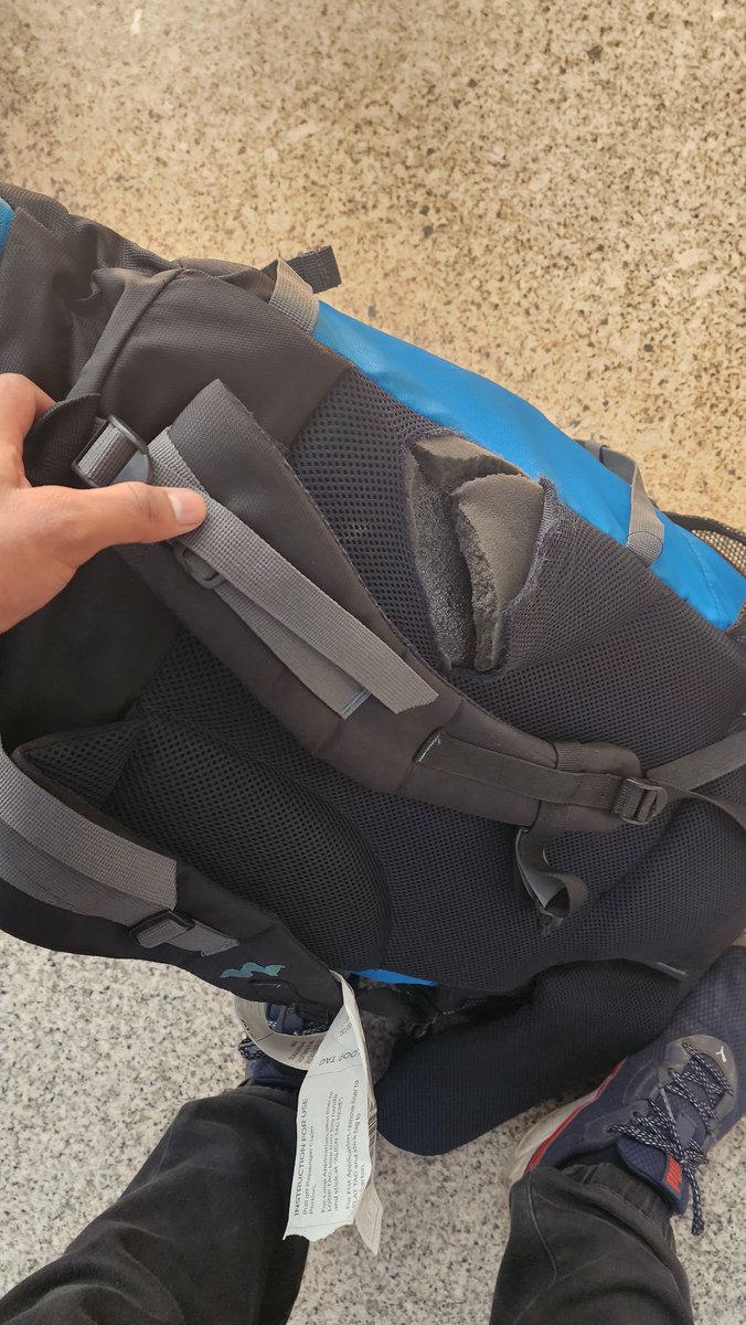 aswin_up96's tweet photo. @AirIndiaX Despite multiple follow-ups, your response to my damaged baggage claim remains inadequate As per the Air Act 1972, passengers are entitled to up to ₹25,000 for damaged luggage.i have filed a Consumer Court complaint. Ready to pursue this legally .@IndiGo6E @airindia https://t.co/C477Y9As1C