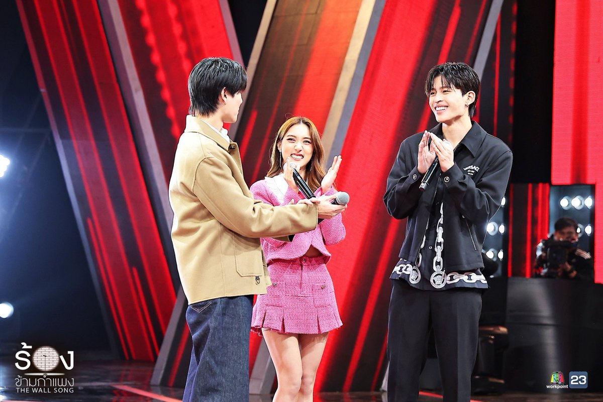 Failed❌️ ตามมาติดๆ 2 หนุ่ม “ภูวินทร์ ตั้งศักดิ์ยืน &amp; ปอนด์ ณราวิชญ์” เจอเซอร์ไพรส์เสียงใสๆจากสาวสวย “ใยไหม ชินารดี” จนพากันเดาผิดทาง

🎼 #ร้องข้ามกำแพง #TheWallSong #Workpoint #Workpoint23 
#ปอนด์ณราวิชญ์ #ppondnaravit 
#ภูวินทร์ตั้งศักดิ์ยืน #phuwintang
#ใยไหมชินารดี
