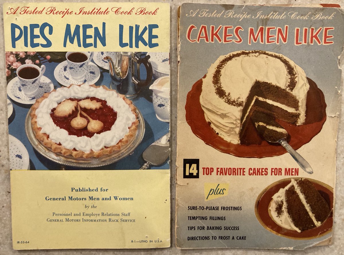 LynchInCLE's tweet photo. Pies men like and cakes men like. Ladies take note. https://t.co/M9KAPct39F