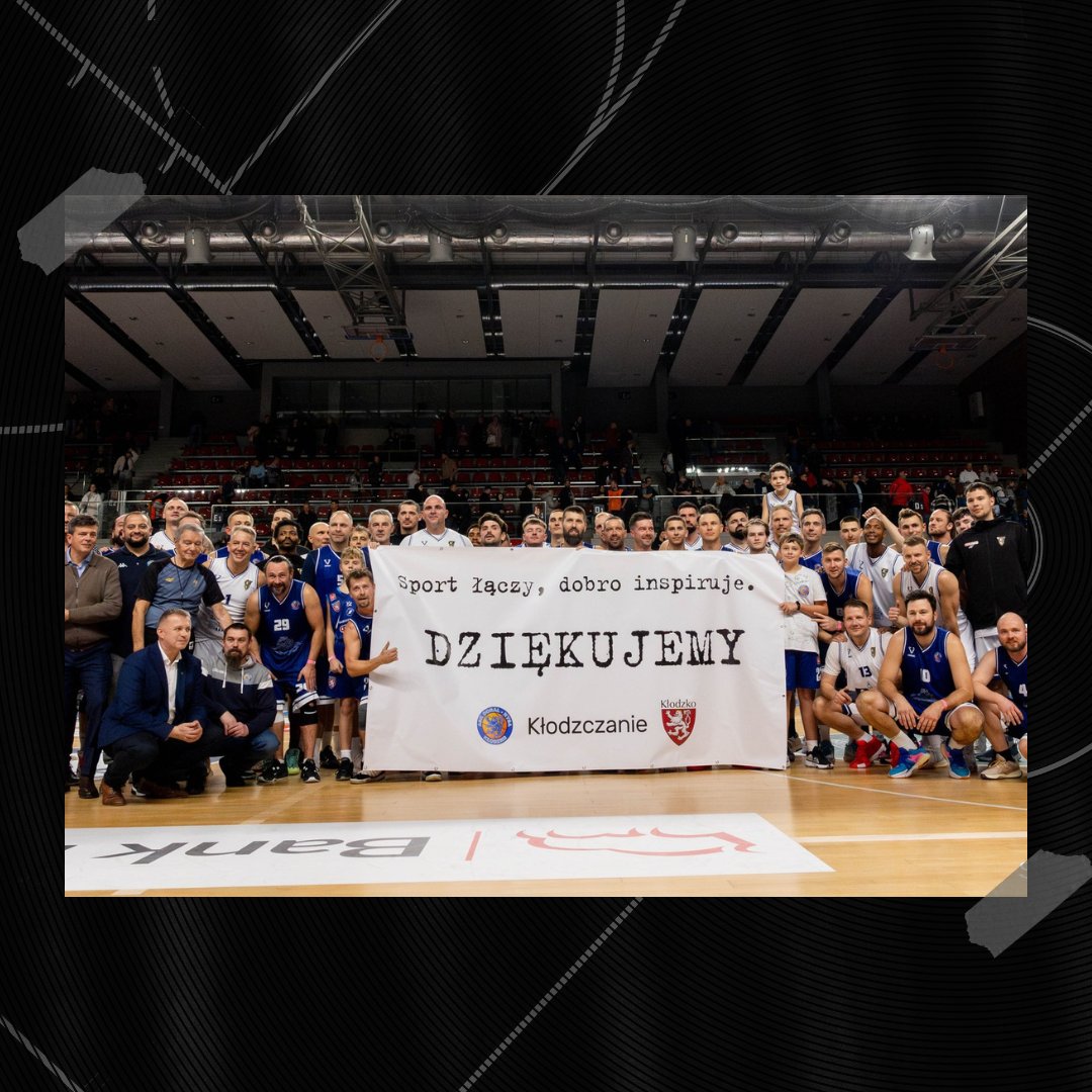 VinnigSports's tweet photo. We wtorek w Wałbrzychu odbyło się wyjątkowe wydarzenie – charytatywny mecz na rzecz osób poszkodowanych w wyniku powodzi, zorganizowany @gornikkosz.

Mieliśmy przyjemność dołożyć swoją cegiełkę, tworząc stroje dla ponad 70 zawodników i gości tego wydarzenia.

📸 Stelmach Marcin https://t.co/Sumdq7gLet