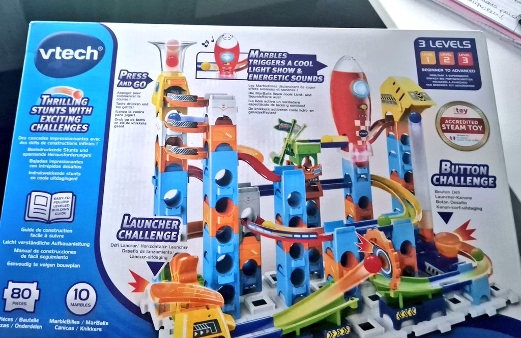 Mein Sohn hat bald Geburtstag, heute kam seine Murmelbahn an, ihr könnt euch gar nicht vorstellen wie sehr ich mich darauf freue, mit dieser zu spielen 😂😜🙈