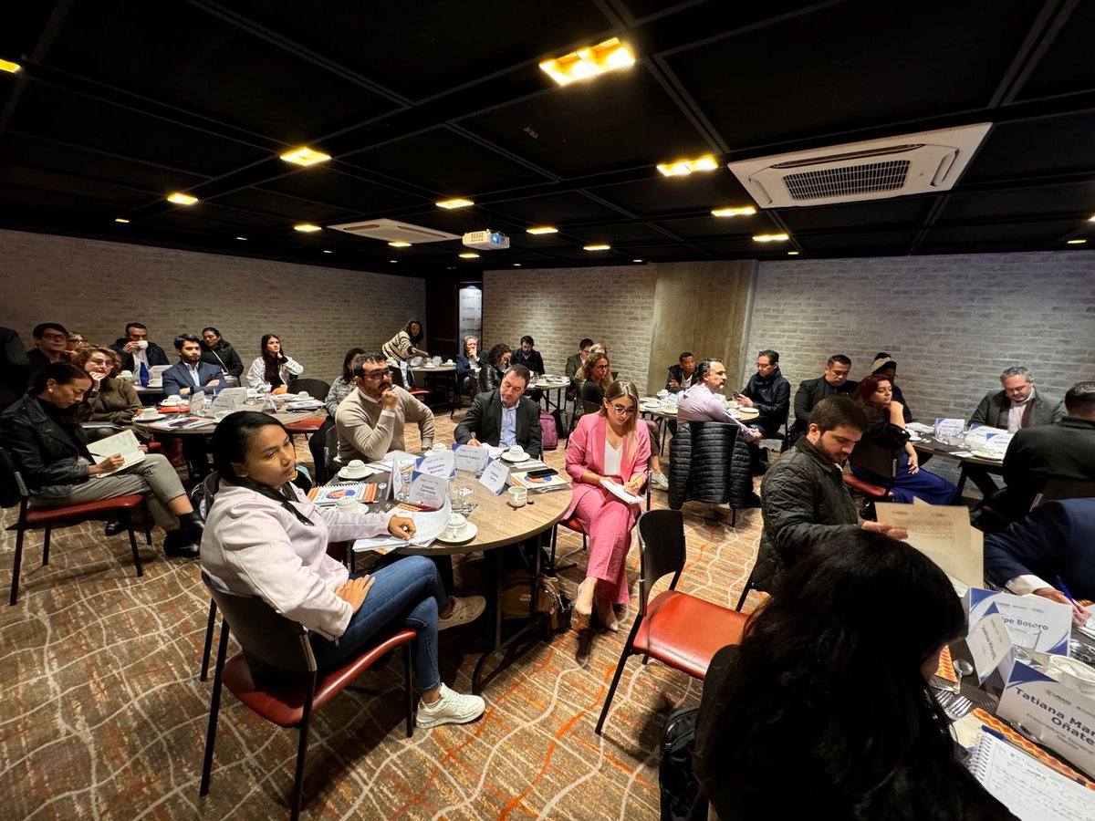 Reconocemos el rol clave de la participación ciudadana y la resiliencia de la sociedad civil como el motor para la transformación de Colombia. La seguridad debe estar del lado de quienes más sufren el crimen: <a href="/Felipe_BoteroE/">Felipe Botero E</a> 

<a href="/PADForg/">PADF</a>