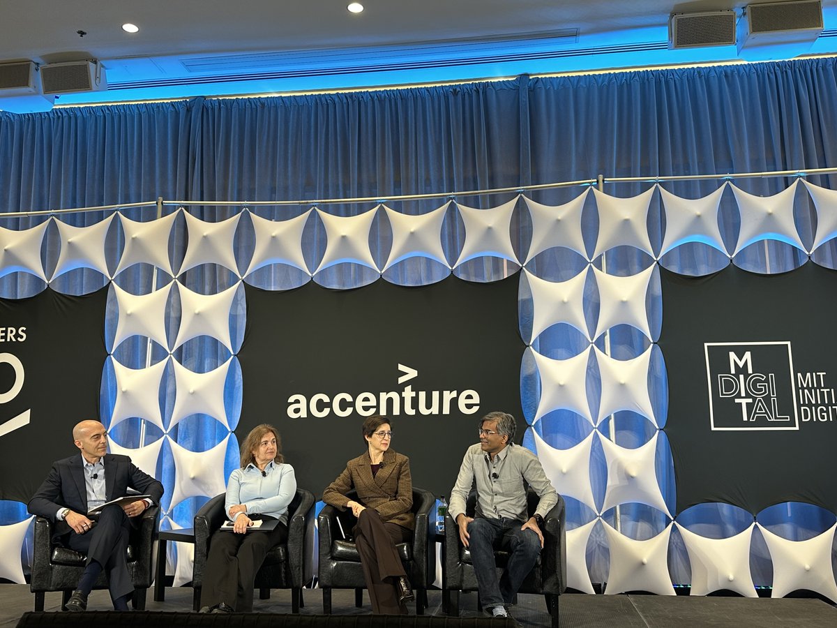 mit_ide's tweet image. 🎥 Event videos now available! The BIG AI@MIT event explored #GenAI’s power to transform industries—from tools that learn by watching to new frontiers in equity, governance & scaling adoption. Featuring experts like @sinanaral, @rgmcgrath, @amcafee, @desdearlove, @BillAulet, and…