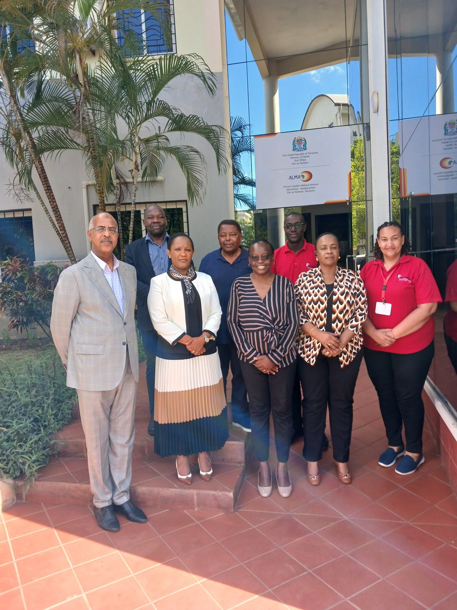 Wito wa hisani kwa Mganga Mkuu Prof. Tumaini Nagu (MD, PhD), Mwenyekiti wa E-Plus Dr. Abbas Gullet, Mkurugenzi Mstaafu Jenerali (Rtd.) Iddi Gahhu, na Mkurugenzi Mtendaji Susan Ng’ong’a ili kuwasilisha salamu za pole za EPlus kwa maafa yaliyoikumba taifa katika mkasa wa Kariokor.