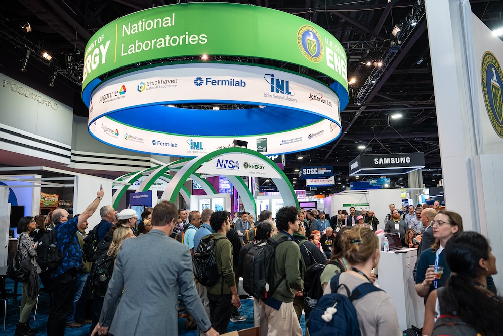OLCF (@olcfgov) on Twitter photo 🌟 Day 5 of #SC24 is in motion!
Join us at the <a href="/ENERGY/">U.S. Department of Energy</a> <a href="/NatLabsHPC/">DOE's SC Booth</a> — booth 3401 for today's <a href="/ORNL/">Oak Ridge Lab</a> technical demonstrations:
⬇️ Booth schedule
scdoe.info 🌟 Day 5 of #SC24 is in motion!
Join us at the <a href="/ENERGY/">U.S. Department of Energy</a> <a href="/NatLabsHPC/">DOE's SC Booth</a> — booth 3401 for today's <a href="/ORNL/">Oak Ridge Lab</a> technical demonstrations:
⬇️ Booth schedule
scdoe.info