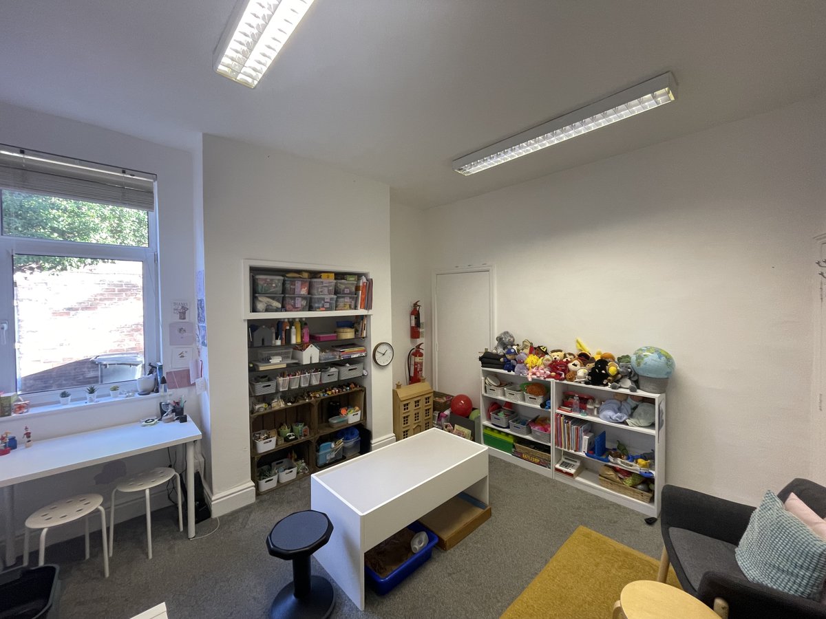 willsillprop's tweet image. For Sale - 34   Altrincham Road, Wilmslow. 
Income producing three storey property - 1,406 sq  ft.
For further details call 01625 800066 or  visit bit.ly/3CEUyP5

#forsale   #investment #tobuy