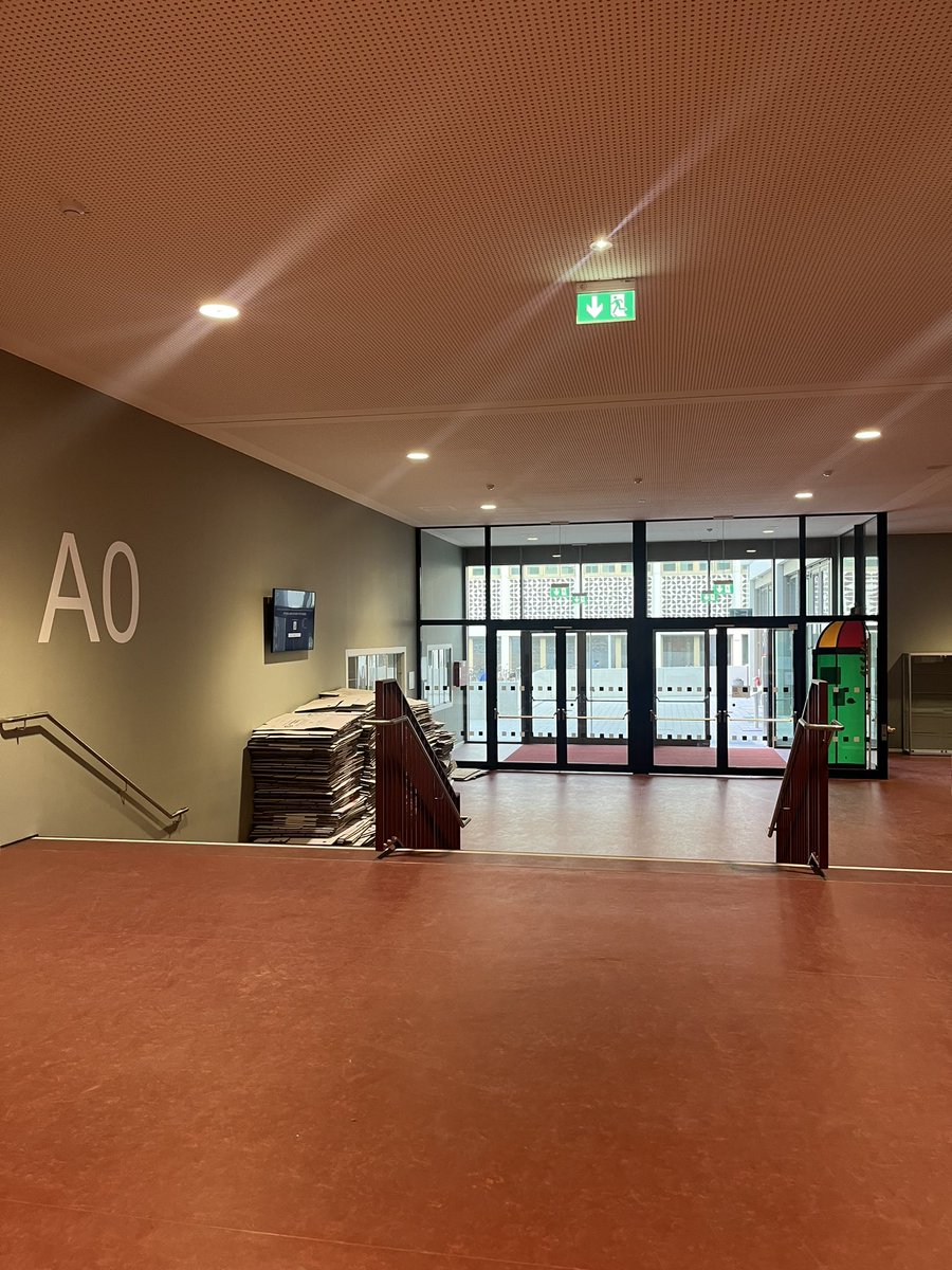 Gestern den 20.11.24 haben wir gemeinsam mit unserem Bezirksstadtrat für Schule, Sport und Facility Management, <a href="/AndyHehmke/">Andy Hehmke</a>, den Neubau der Grundstufe der Bergmannkiez-
Gemeinschaftschule in der Nostitzstraße 60 besichtigt. Unser herzlicher Dank gilt allen Beteiligten: der