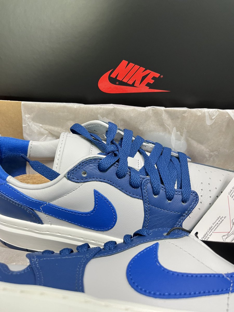 คนโสดใส่รองเท้าอะไรกันครับ ผมใส่รองเท้าที่แฟนซื้อให้ 🤩