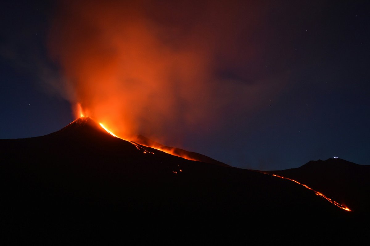 Dr James Hickey 🇪🇺🌋 (@jameshickey77) on Twitter photo 🚨 Fully-funded competition #PhD studentship in geophysical #volcanology 🚨
Understanding volcanic unrest at Italian volcanoes with multi-disciplinary data, machine-learning, and numerical models 🌋🖥️🇮🇹
With: <a href="/INGVvulcani/">INGVvulcani</a> & <a href="/BGSVolcanology/">BGSVolcanology</a>
Full details: exeter.ac.uk/study/funding/… 🚨 Fully-funded competition #PhD studentship in geophysical #volcanology 🚨
Understanding volcanic unrest at Italian volcanoes with multi-disciplinary data, machine-learning, and numerical models 🌋🖥️🇮🇹
With: <a href="/INGVvulcani/">INGVvulcani</a> & <a href="/BGSVolcanology/">BGSVolcanology</a>
Full details: exeter.ac.uk/study/funding/…
