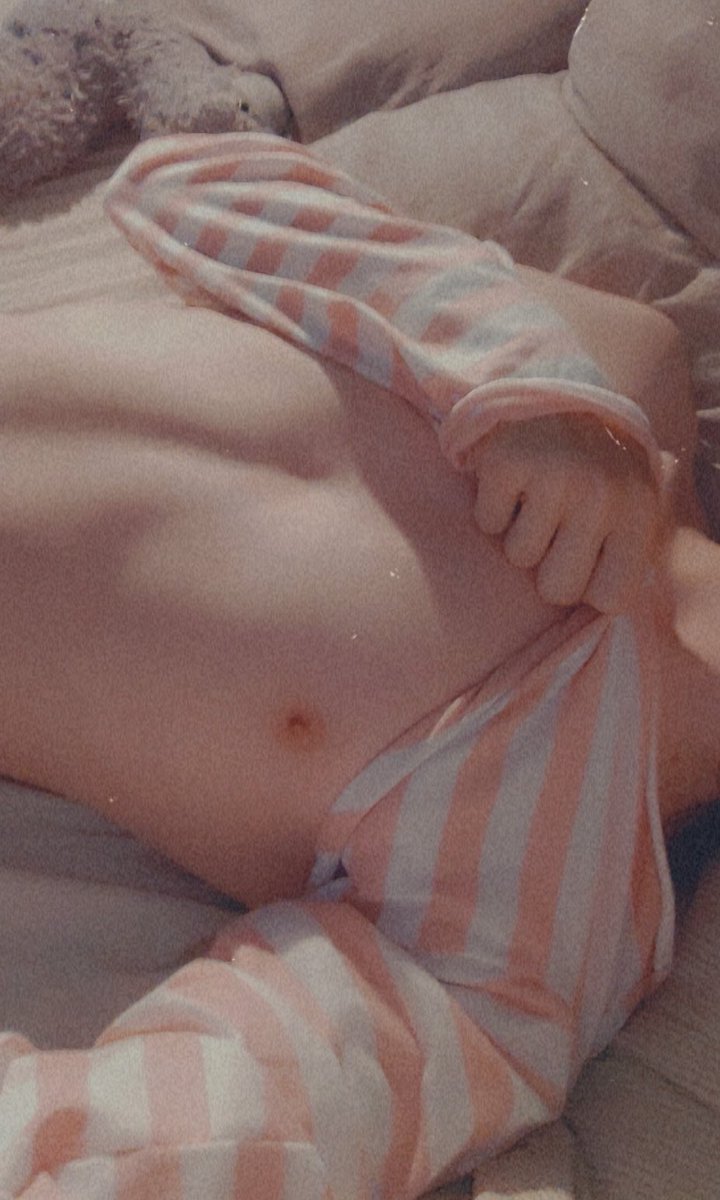 hoje tá um friozinho!!
muito gostoso pra ficar na cama 😻