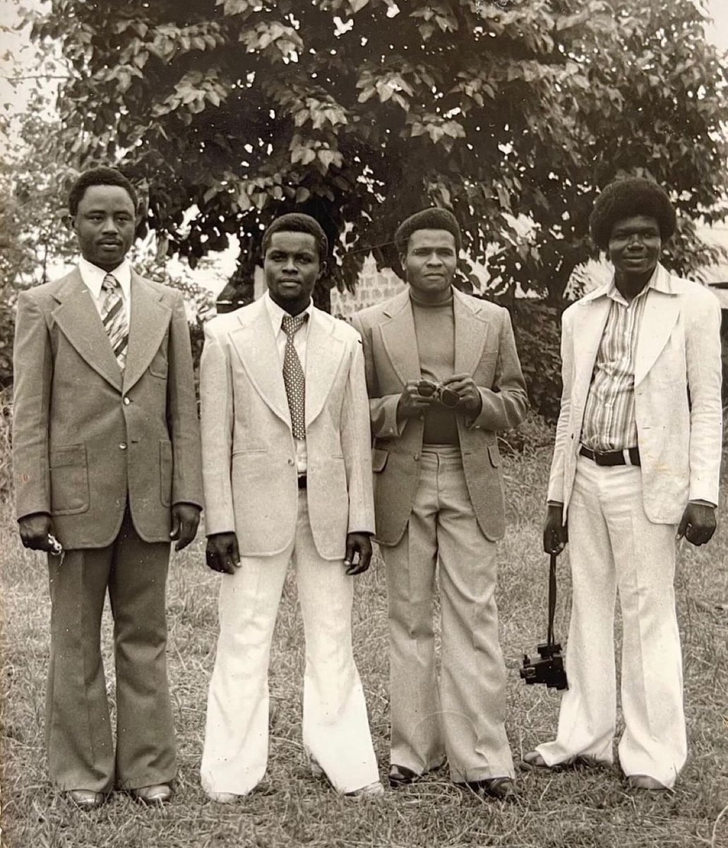 NigeriaStories's tweet photo. Nigerian 🇳🇬 Men’s fashion 1970’s

Steeze💯🥰 https://t.co/4BOQJPhls8