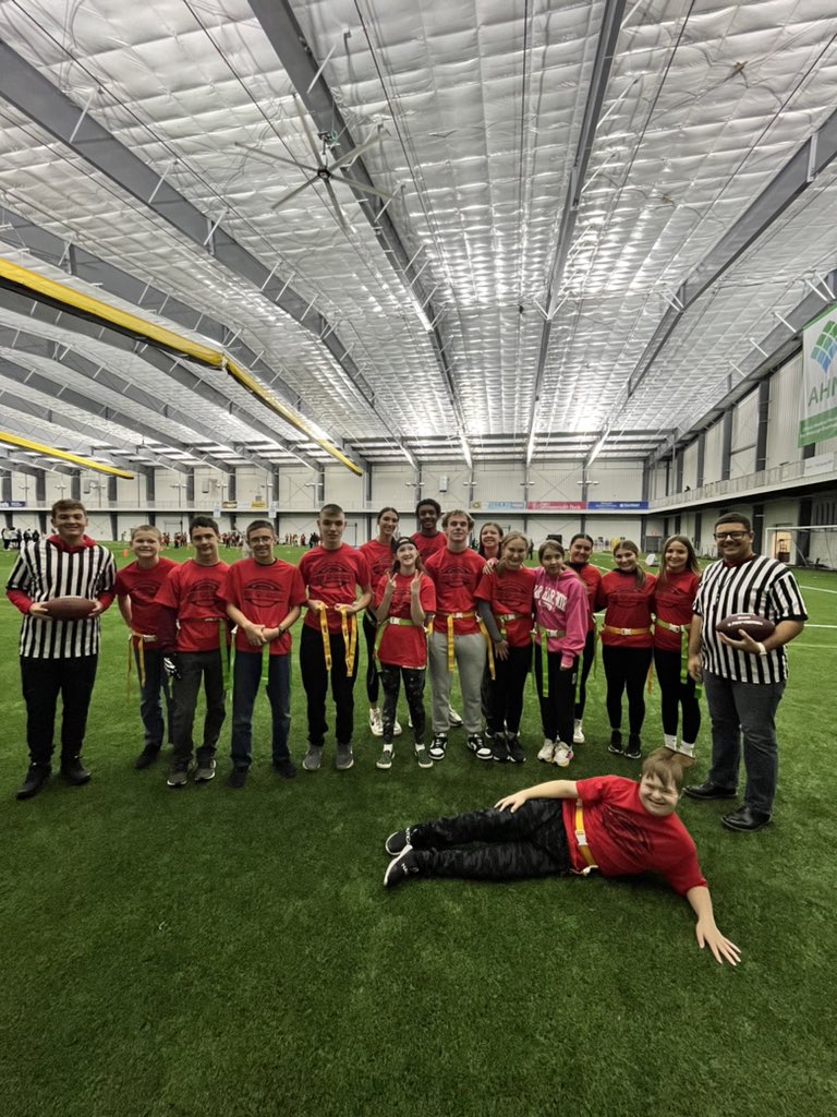 Mrs_Novak_EF's tweet photo. LET’S GO EF❤️🖤 https://t.co/7KyFlzx8Ug