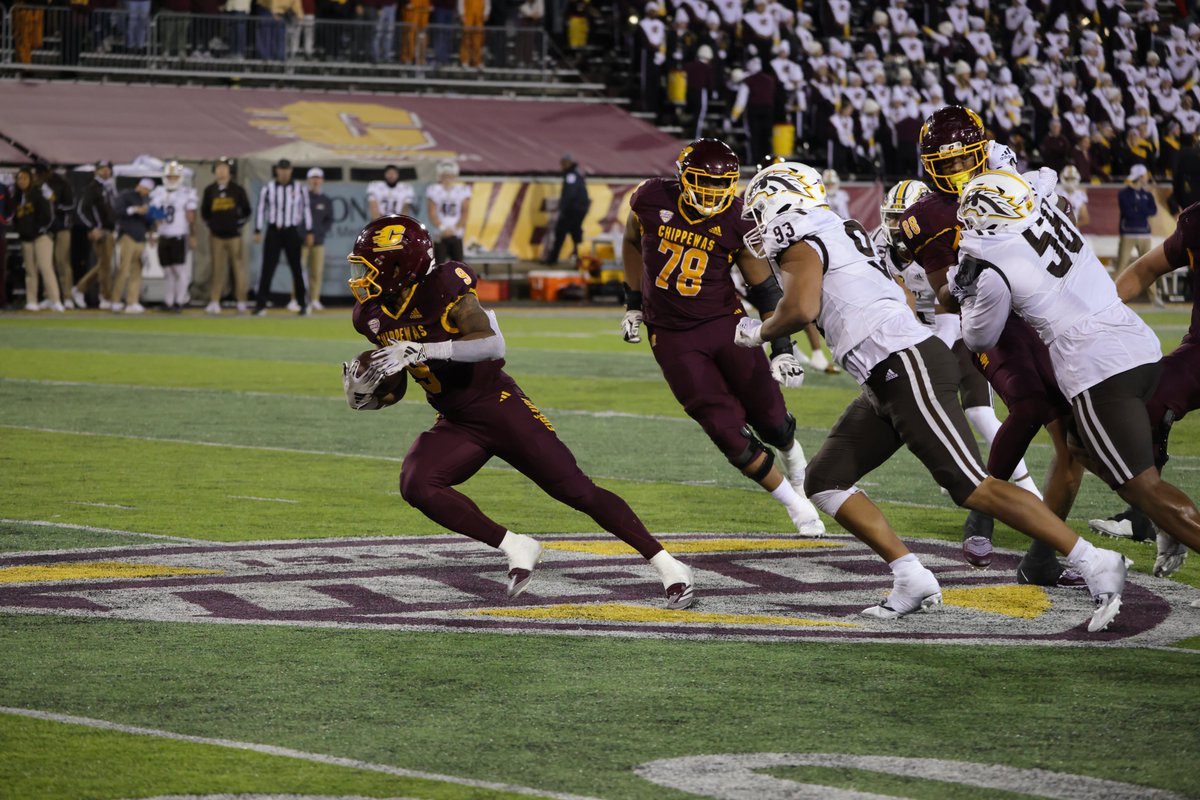 CMU Football Video (@cmufbvid) on Twitter photo 