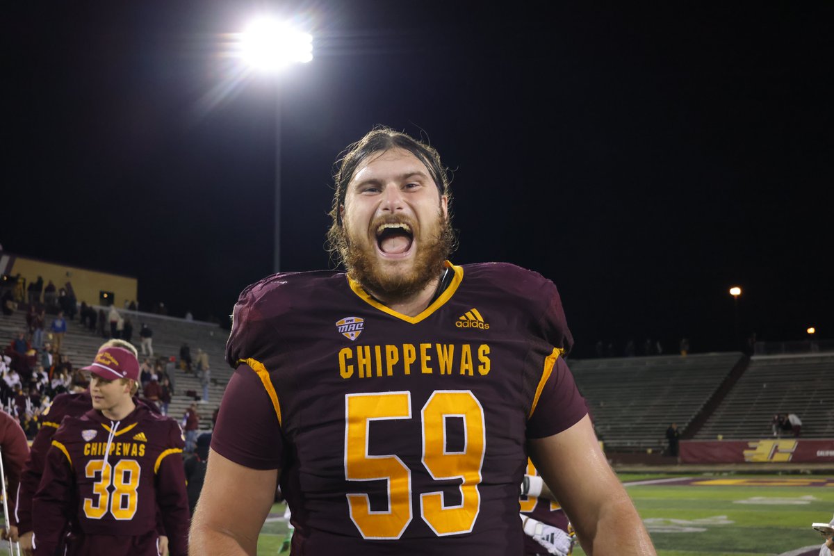 CMU Football Video (@cmufbvid) on Twitter photo 