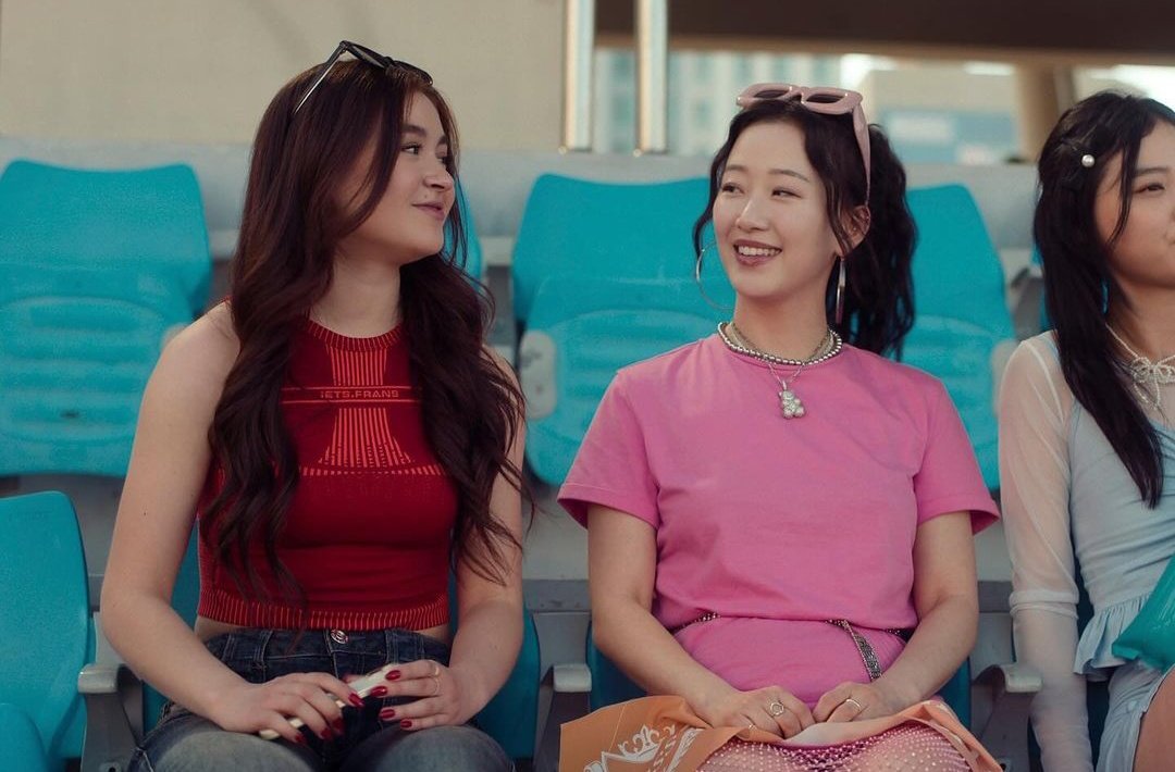 annacathcartbr's tweet photo. Fotos promocionais da segunda temporada de “XO, Kitty”.

Sua segunda temporada estreia no dia 16 de janeiro de 2025. https://t.co/IeqMin1htY